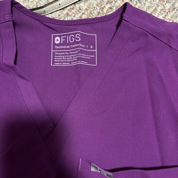 FIGS Catarina One-Pocket Scrub Top Purple- Size Small - Picture 6 of 9